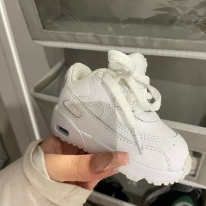 Baby Nike shoe 4c